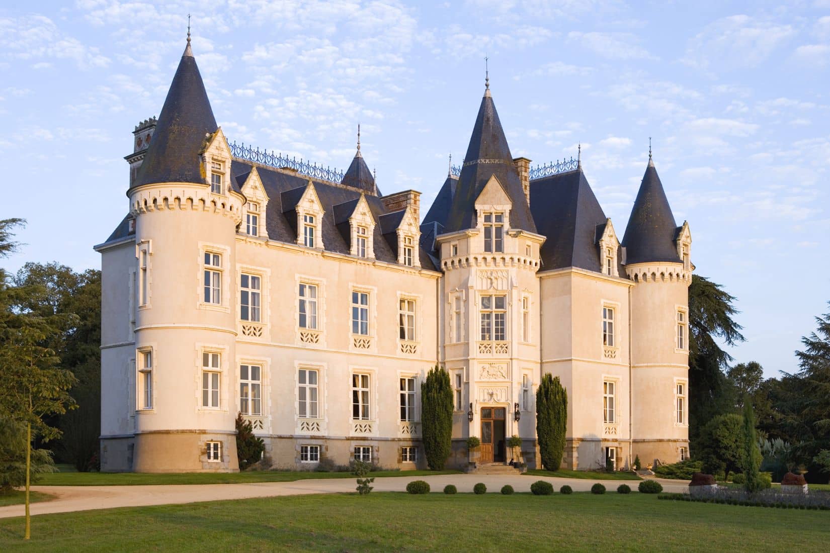 Château des Tesnières Entrance 1